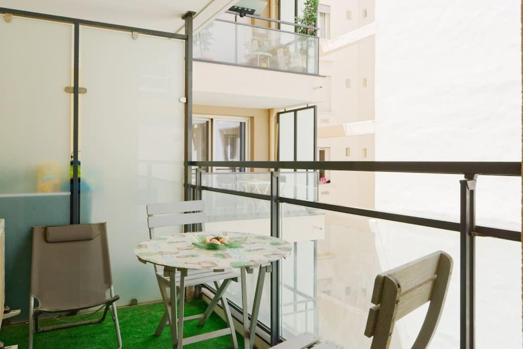 Super T2 Climatise Avec Balcon A Pied Plage Catalan มาร์กเซย ภายนอก รูปภาพ