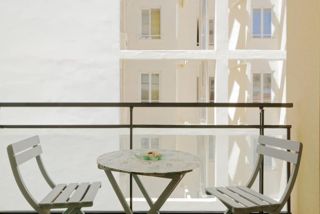 Super T2 Climatise Avec Balcon A Pied Plage Catalan มาร์กเซย ภายนอก รูปภาพ